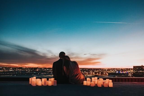 Couple with lanterns